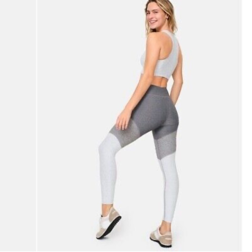 Outdoor Voices Springs Leggings Sz Small Graphite/Ash/Dove